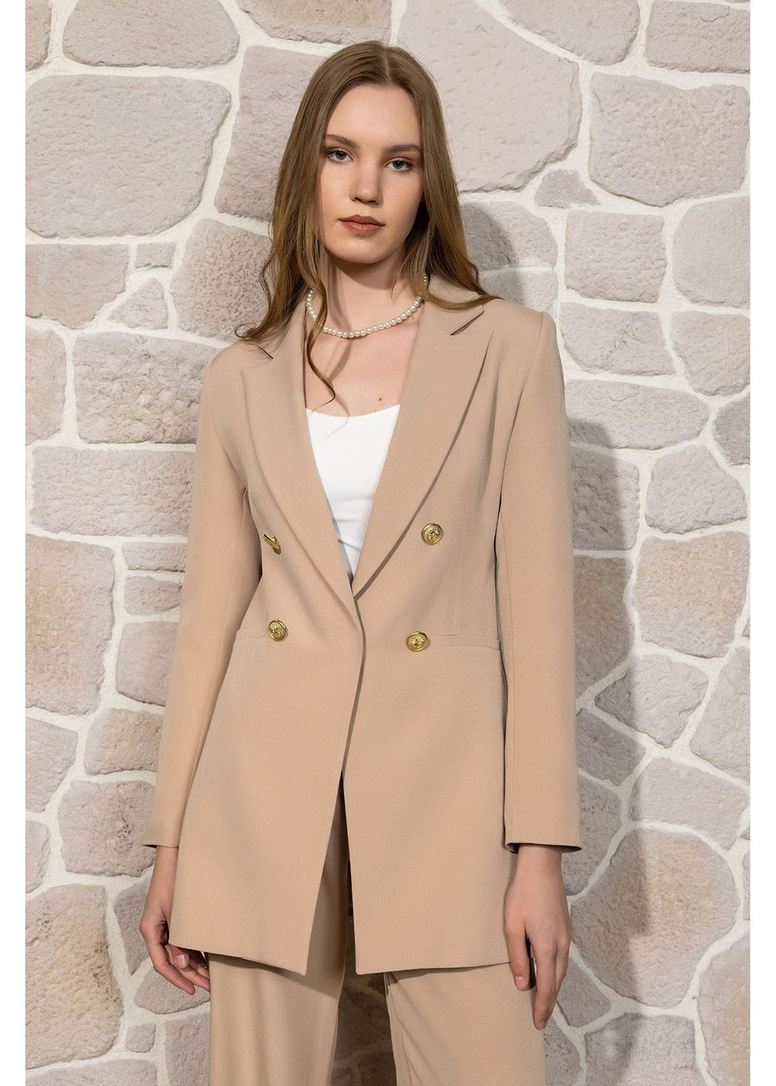 Düğmeli Atlas Ceket-Bej