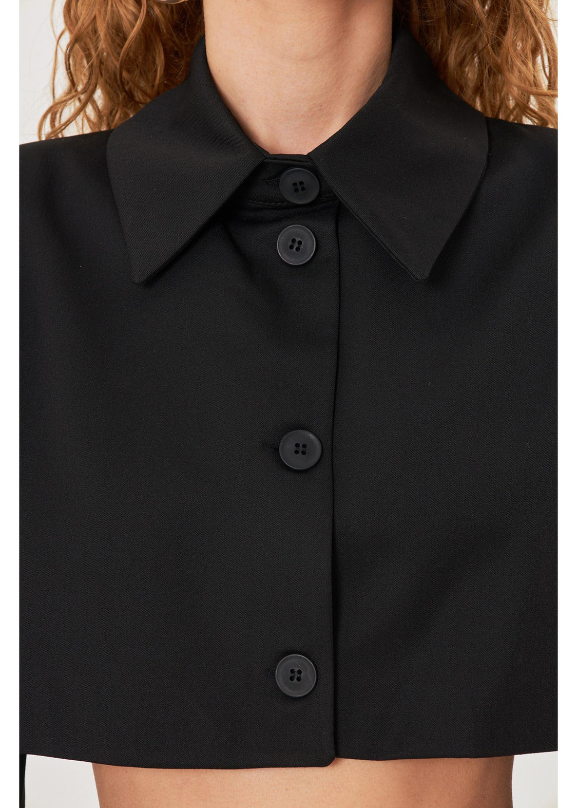 Düğmeli Crop Blazer Ceket