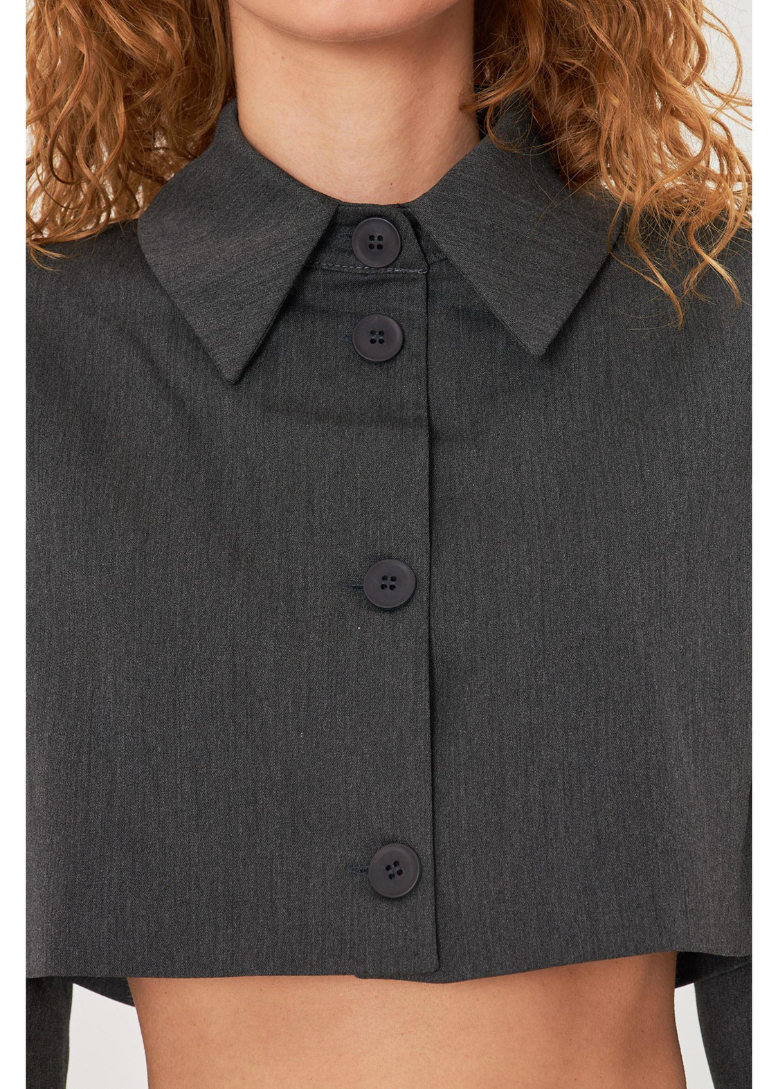 Düğmeli Crop Blazer Ceket