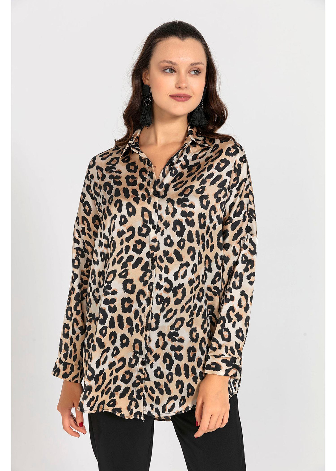 Düşük Kol Saten Leopar Gömlek