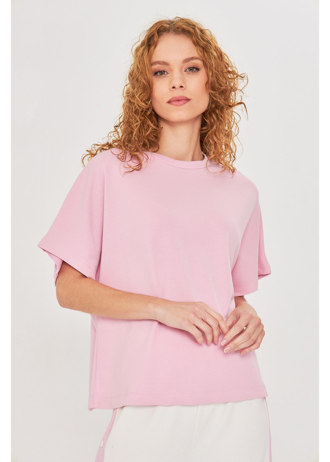 Düşük Omuz Dalgıç T-shirt