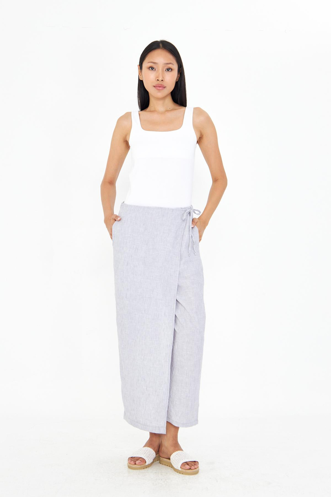 Etek Detaylı Keten Görünümlü Pantolon