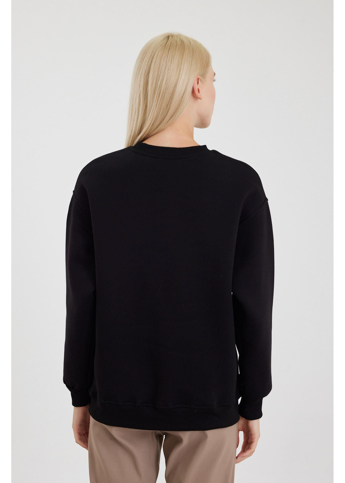 Etnik Desenli Pullu Sweatshirt-Siyah