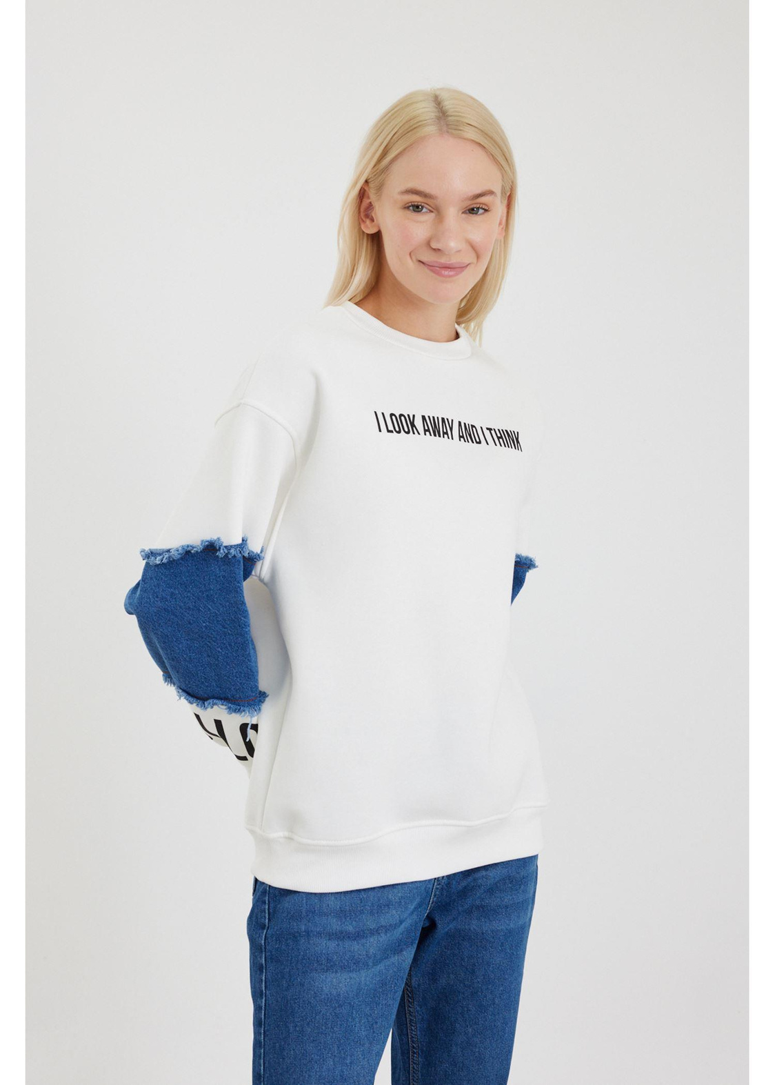 Follow Me Jean Detaylı Sweatshirt-Ekru
