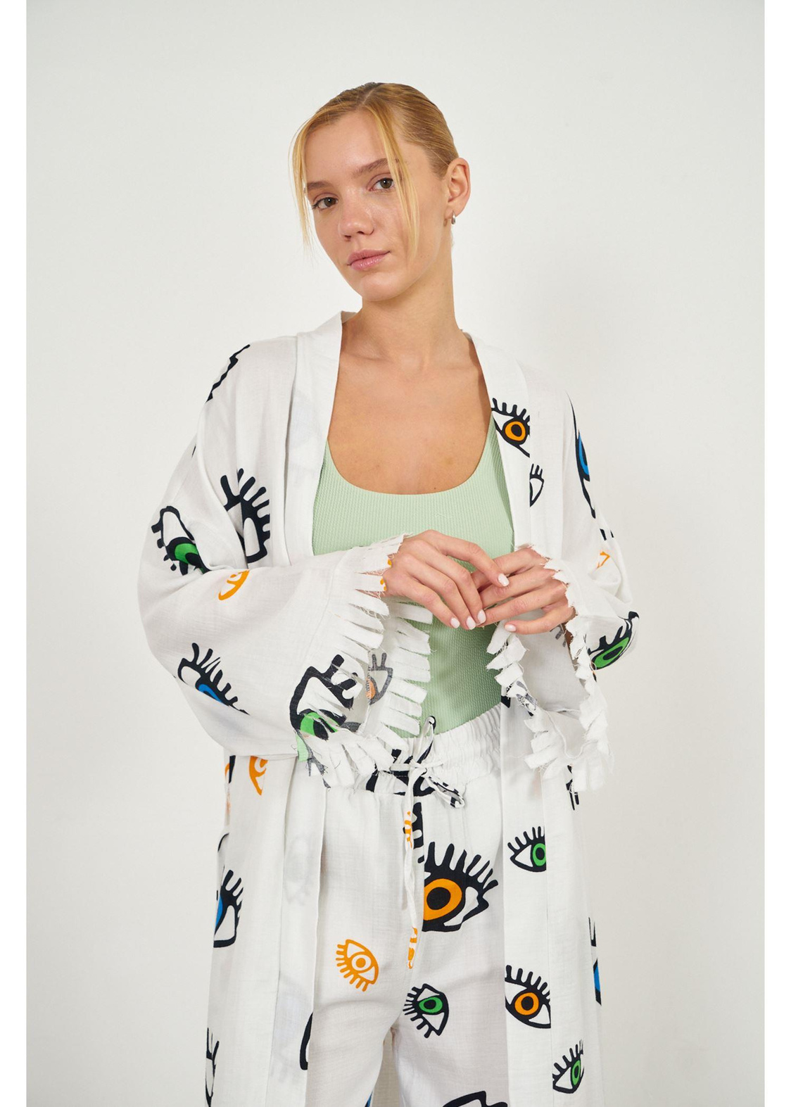 Göz Baskılı Püsküllü Müslin Kimono-Ekru