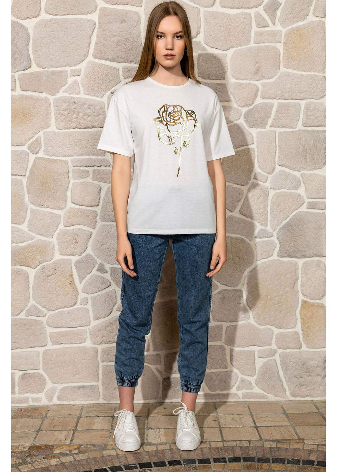 Gül Baskılı Basic T-shirt-Ekru