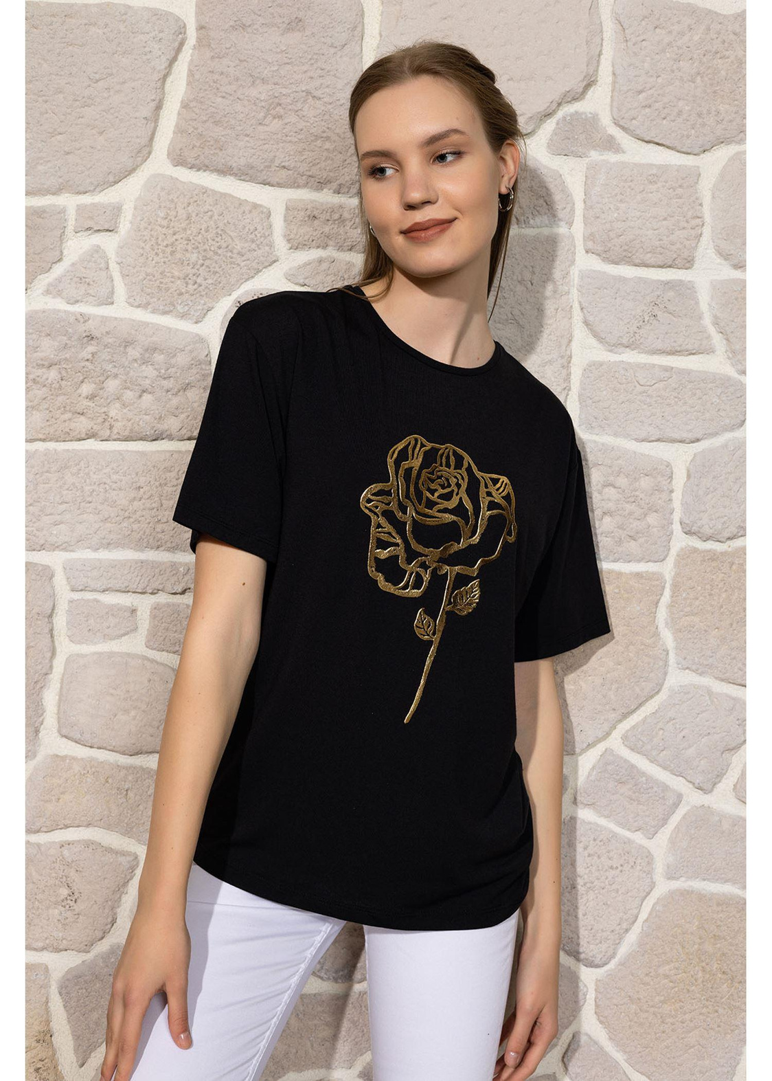 Gül Baskılı Basic T-shirt-Siyah