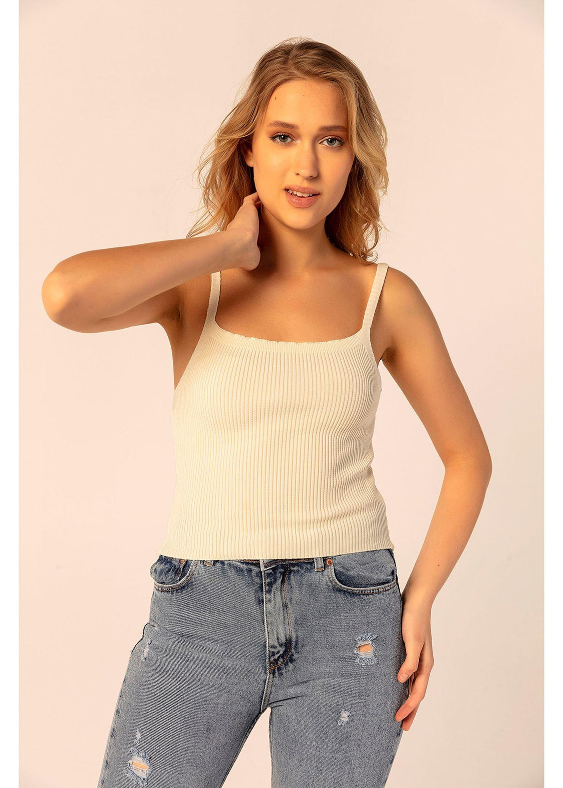 İp Askılı Fitilli Crop Bluz