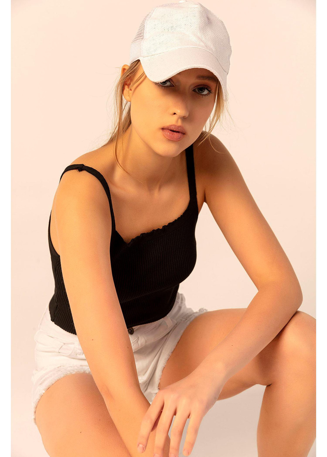 İp Askılı Fitilli Crop Bluz