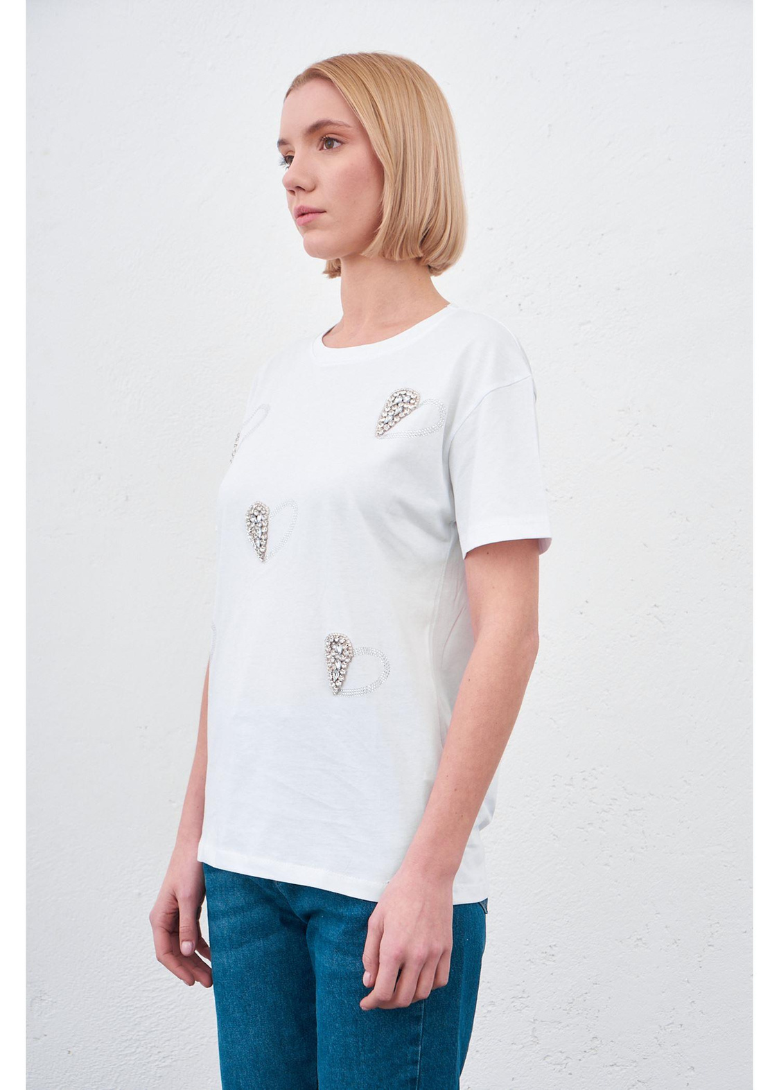 Kalp Baskılı Taşlı T-shirt-Beyaz