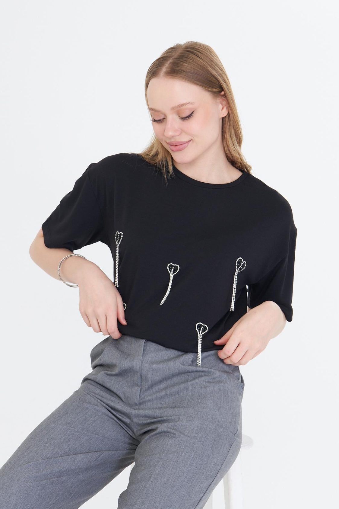 Kalp İşlemeli Taşlı T-shirt - Siyah