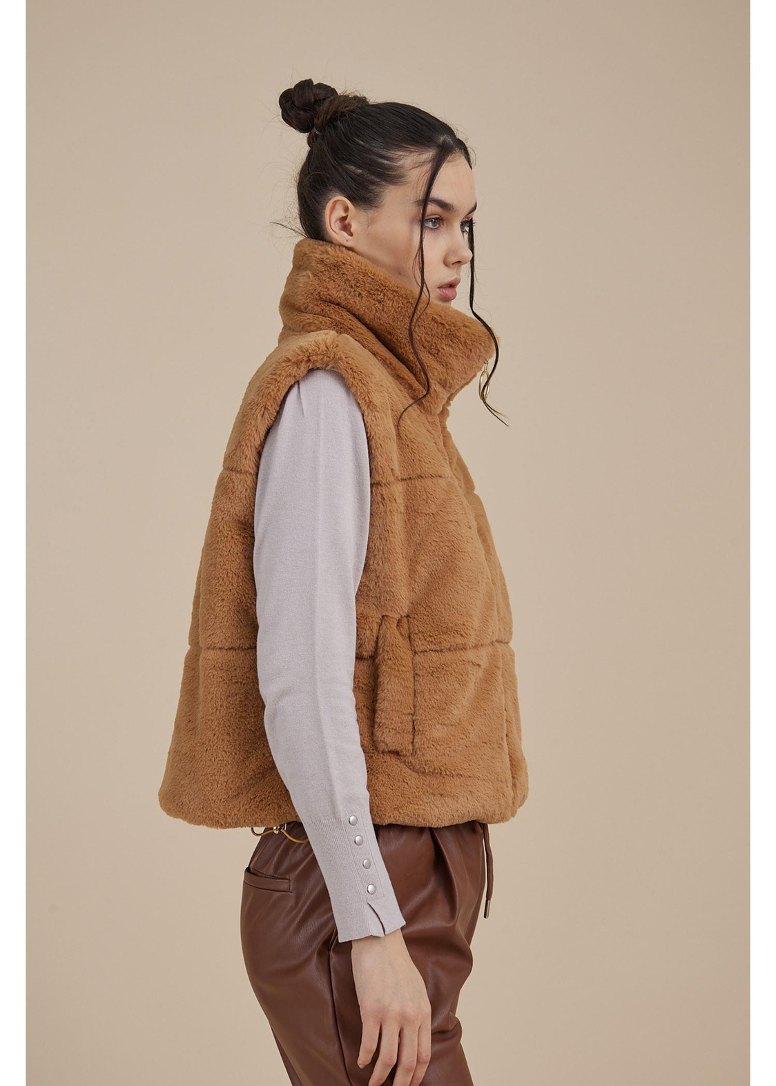 Kapitone Peluş Yelek-Camel