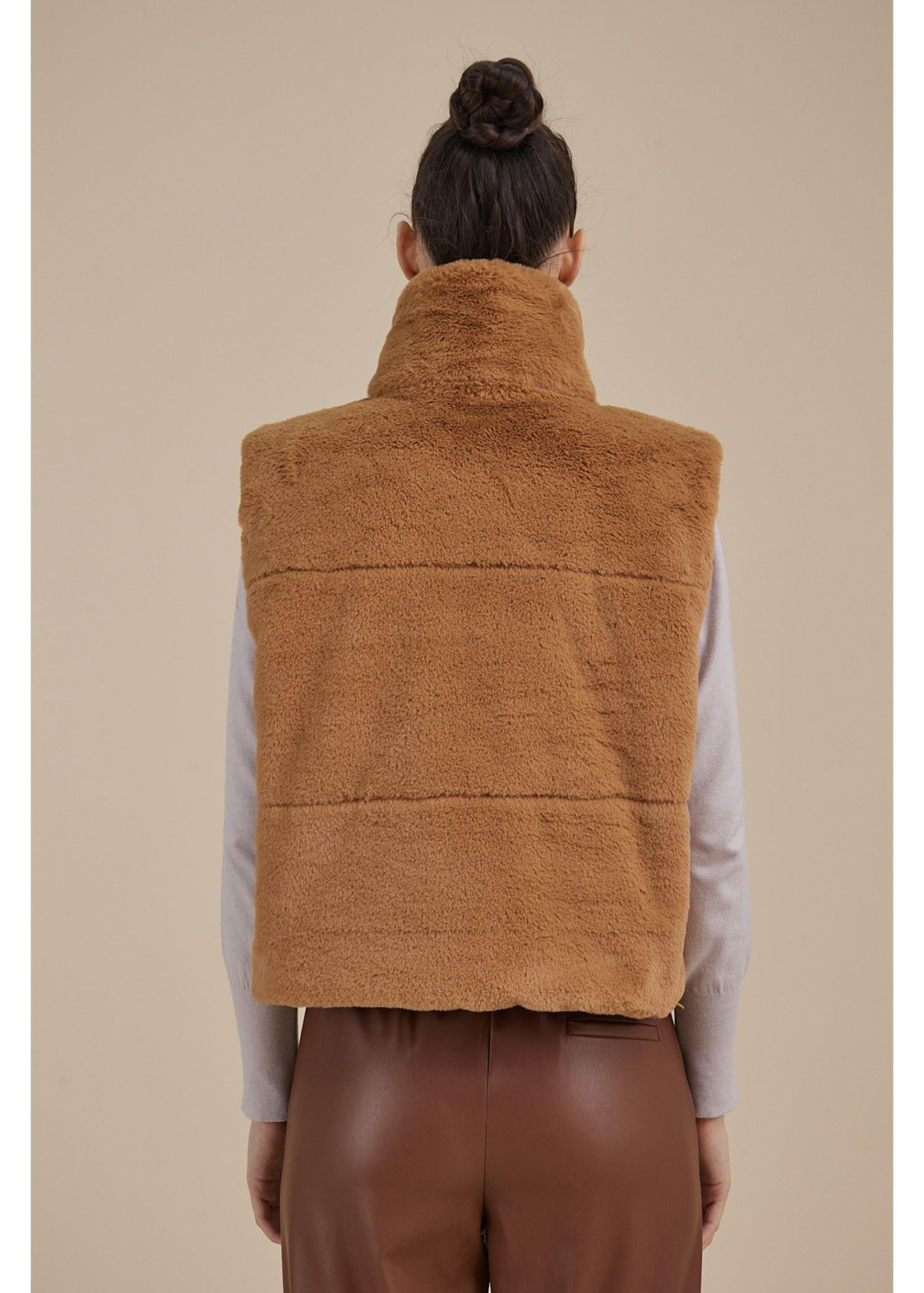 Kapitone Peluş Yelek-Camel
