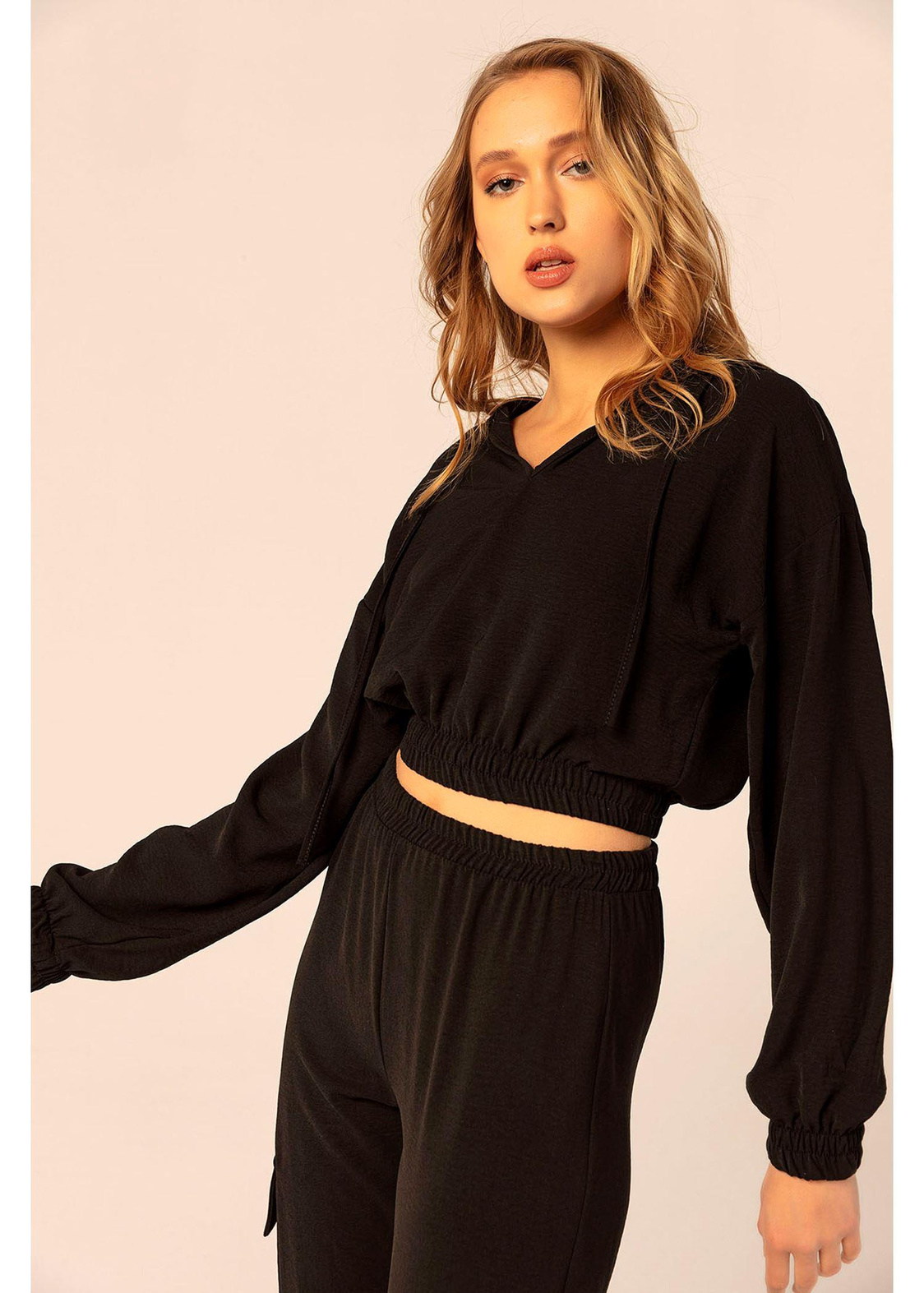Kapüşonlu Beli Lastikli Sweatshırt