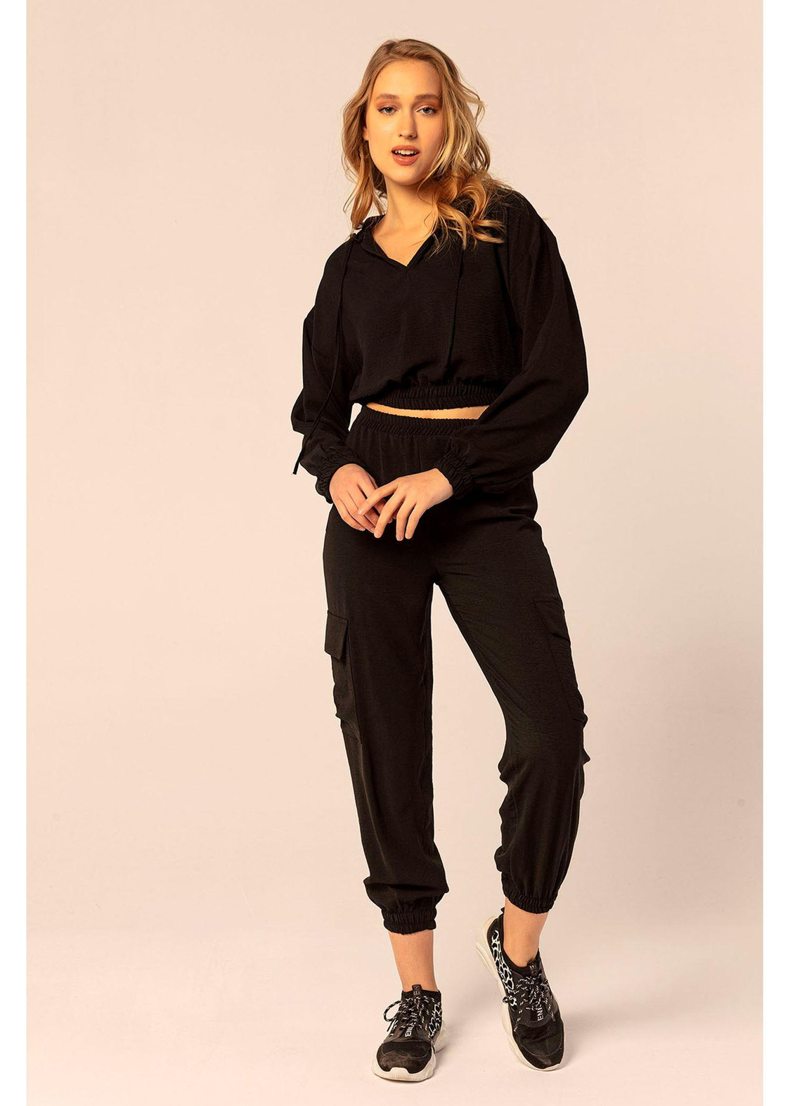 Kapüşonlu Beli Lastikli Sweatshırt