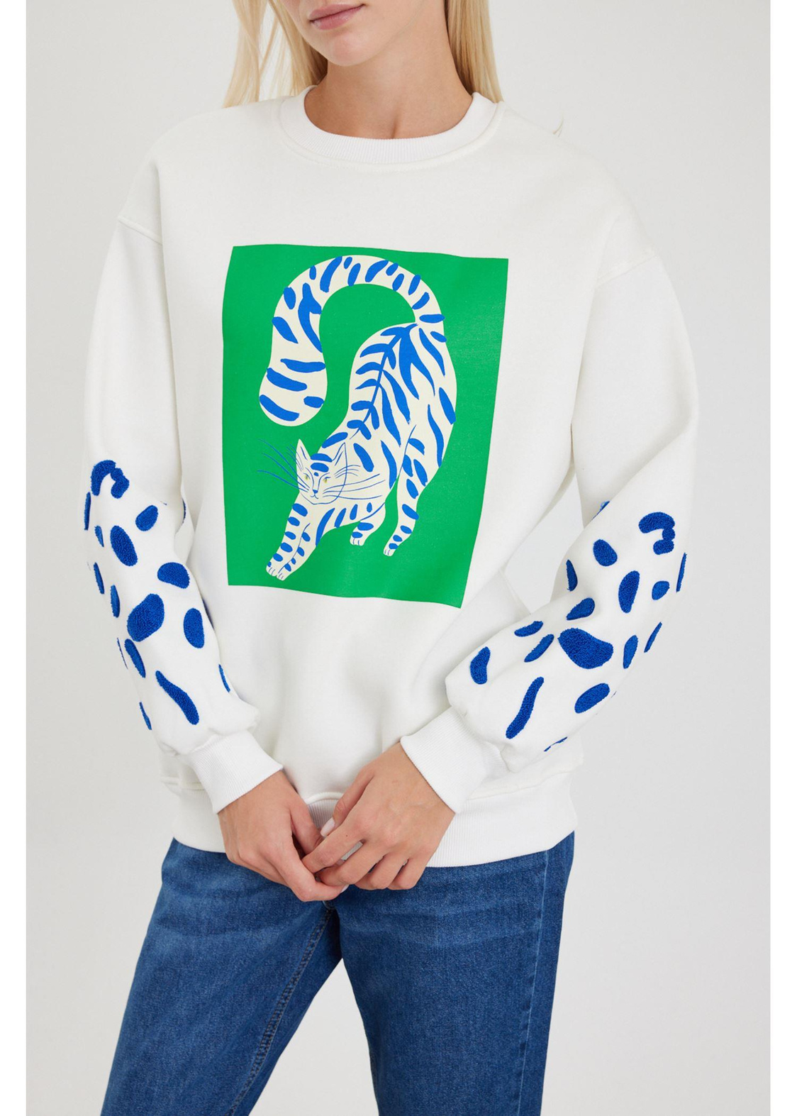 Kedi Baskılı Kol Detaylı Sweatshirt-Ekru