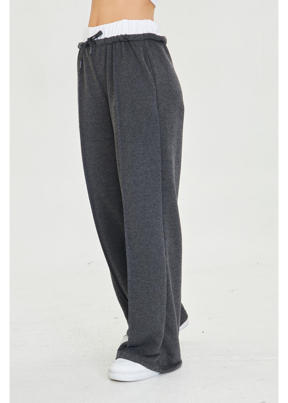 Kemer Garnili Bol Paça Eşofman Altı