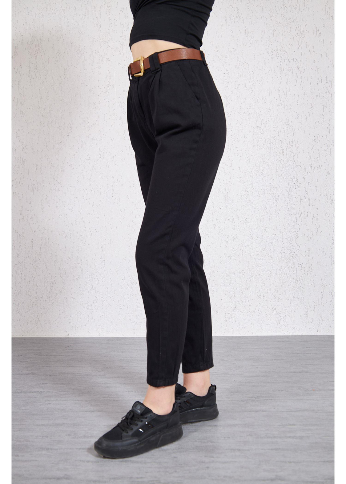 Kemerli Pileli Gabardin Pantolon-Siyah