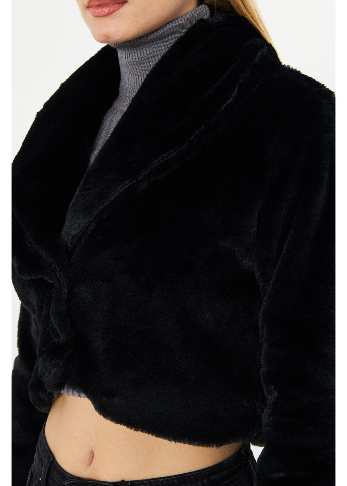 Kısa Peluş Bolero