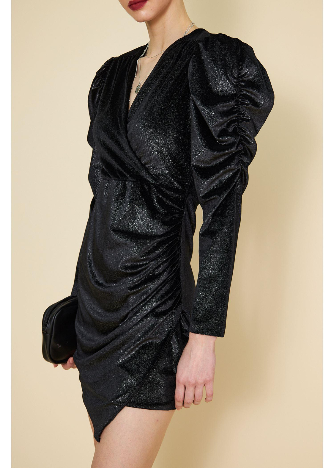 Kolu Büzgülü Simli Elbise-Siyah