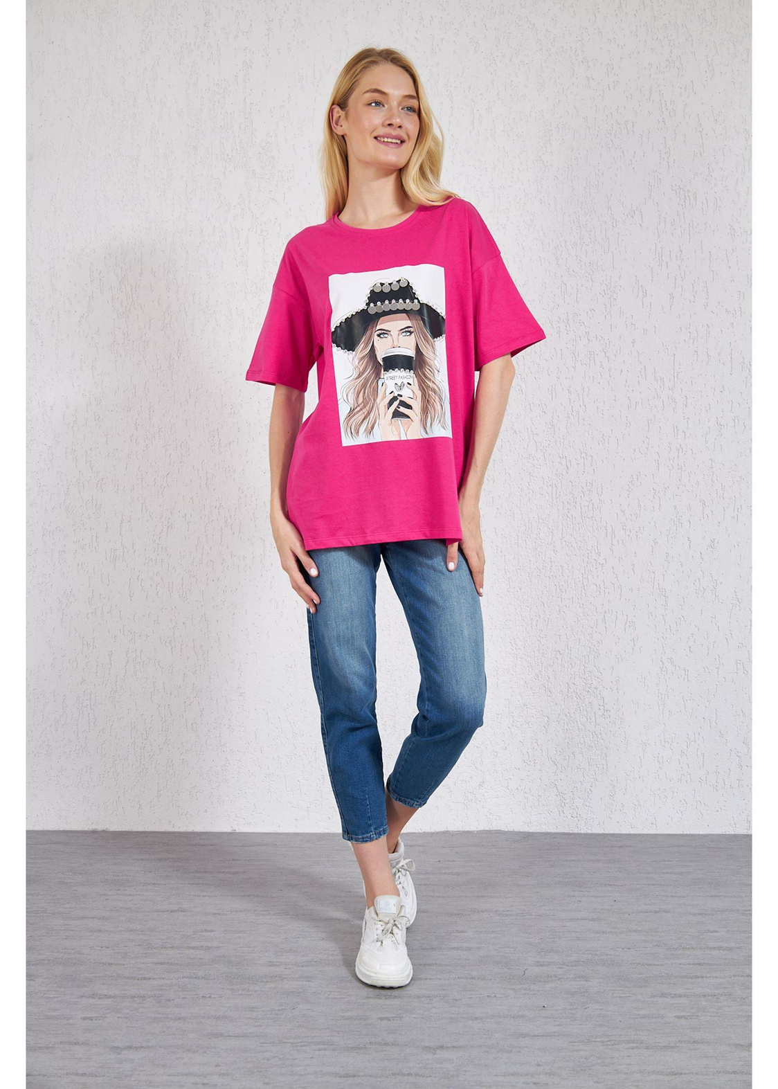 Kovboy Şapkalı Süprem T-Shirt-Fuşya