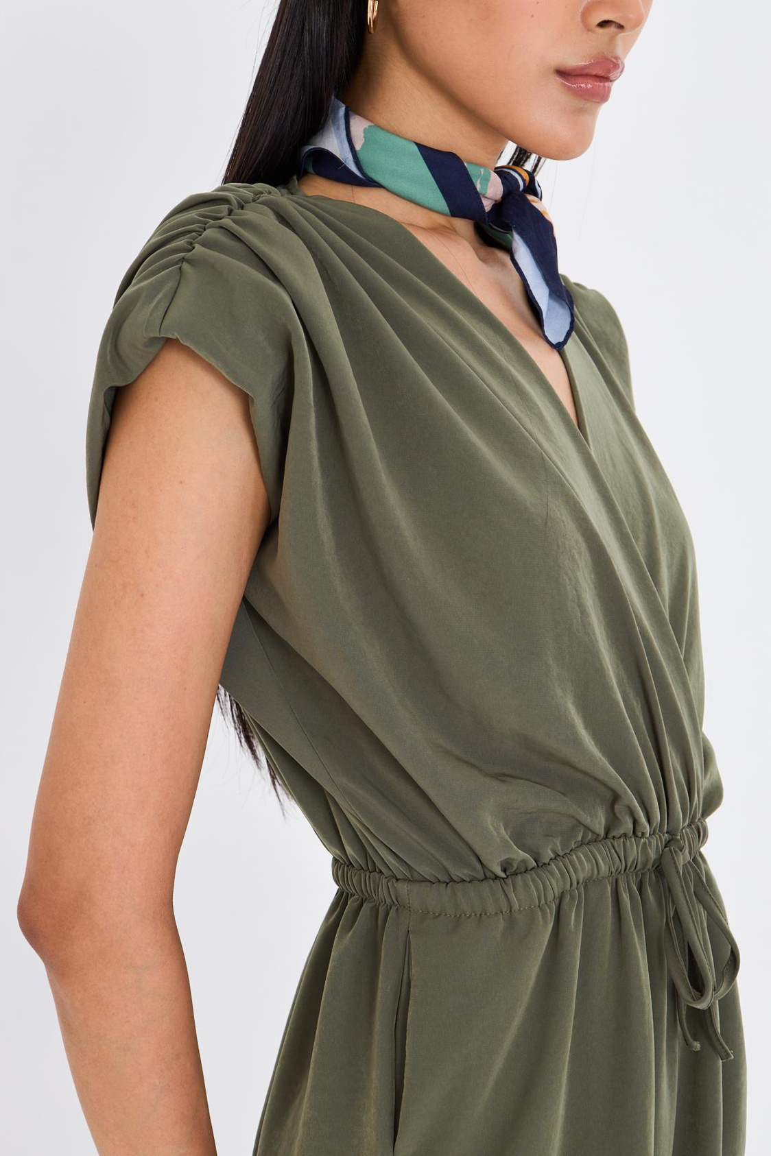 Kruvaze Yaka Sıfır Kol Tulum