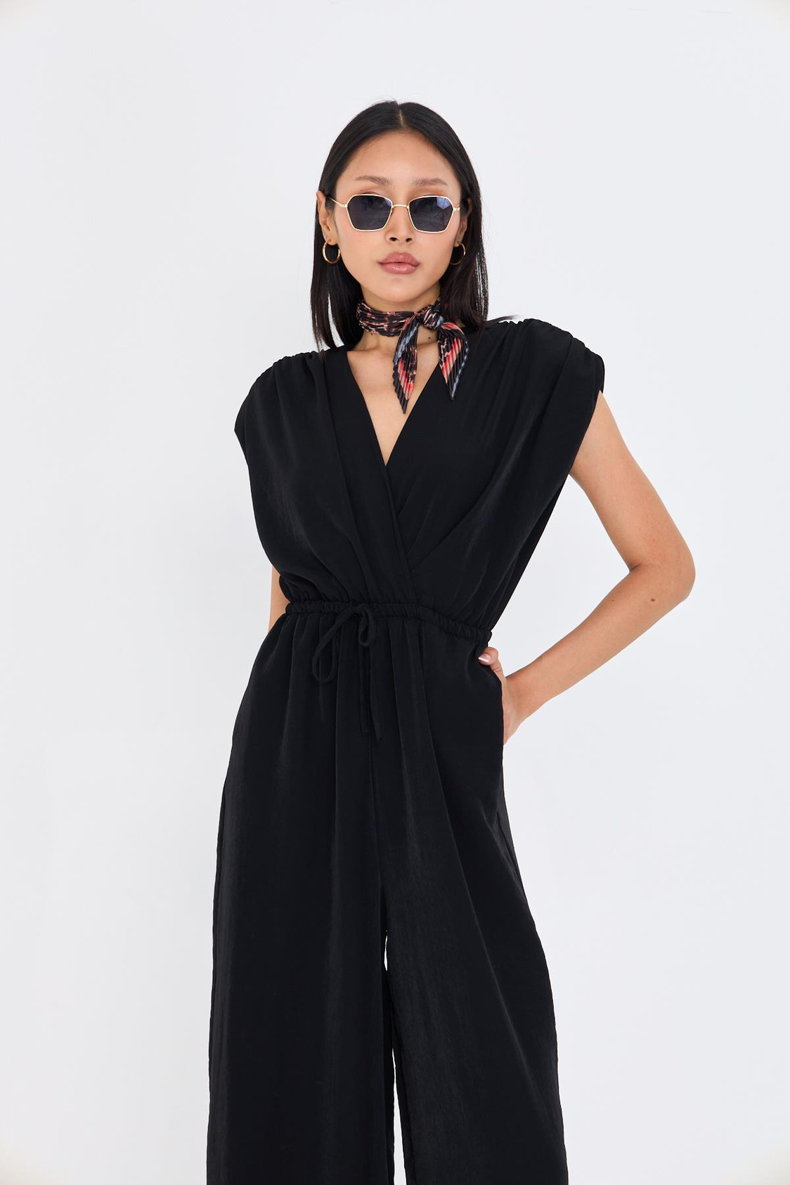 Kruvaze Yaka Sıfır Kol Tulum