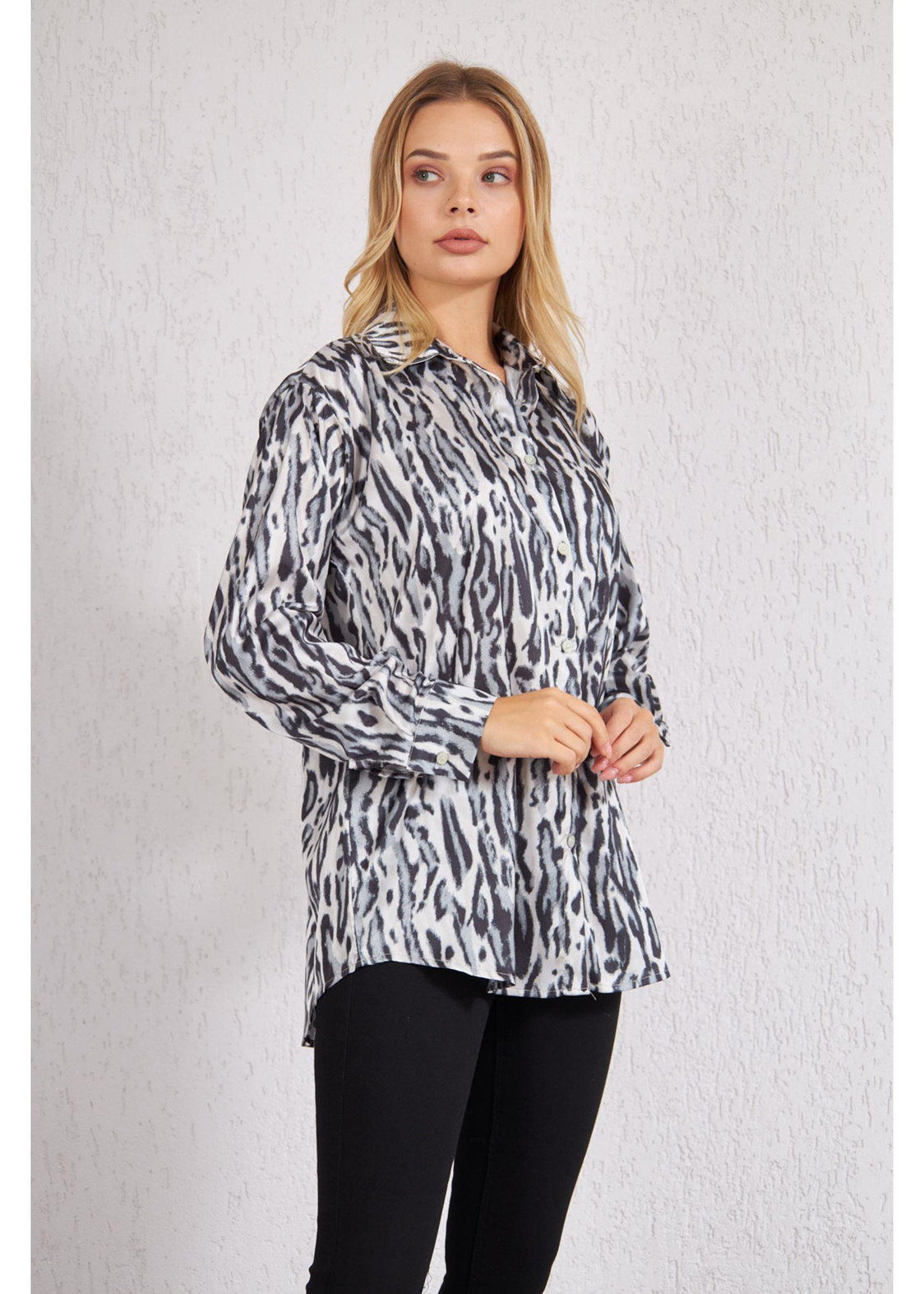 Leopar Desenli Klasik Saten Gömlek-Gri