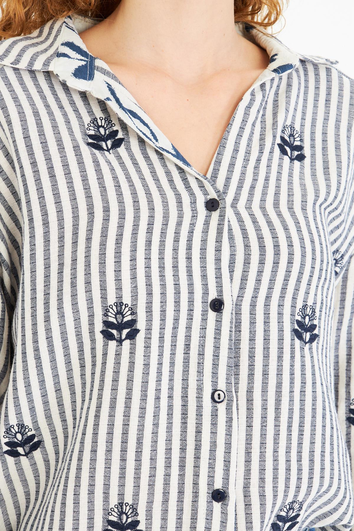 Nakışlı Çizgili Gömlek