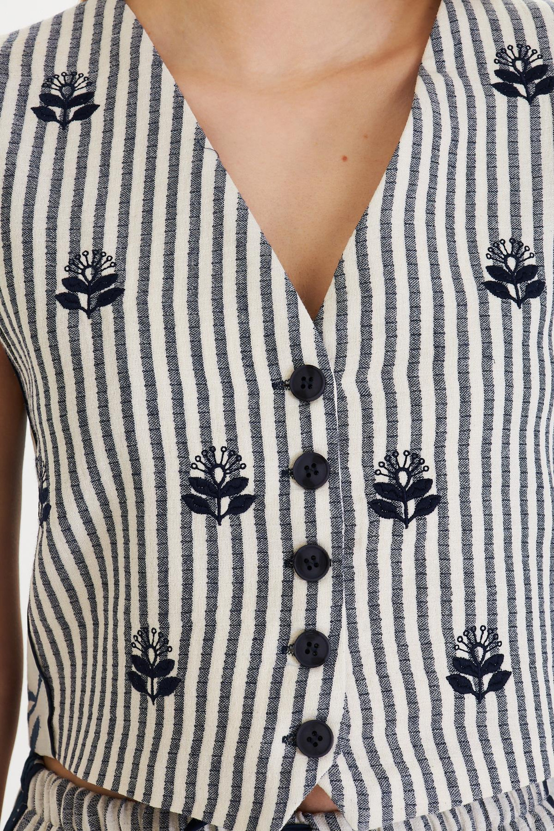 Nakışlı Poliviskon Yelek