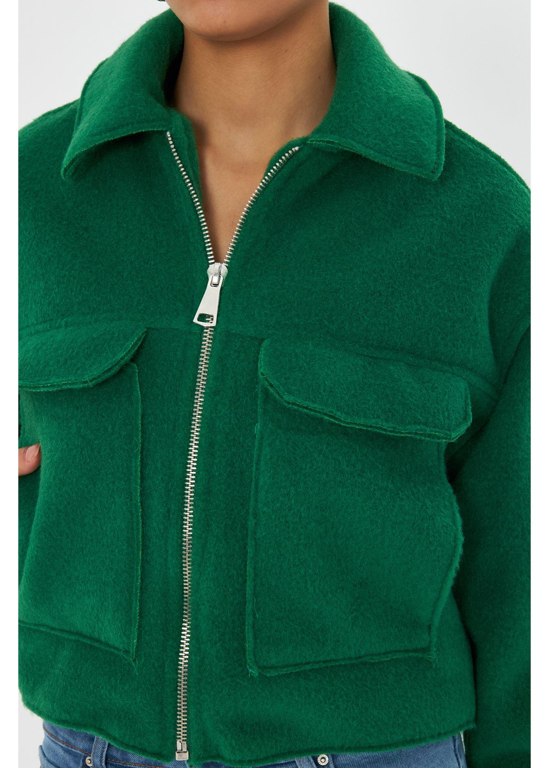 Önü Cepli Kısa Kaşe Ceket