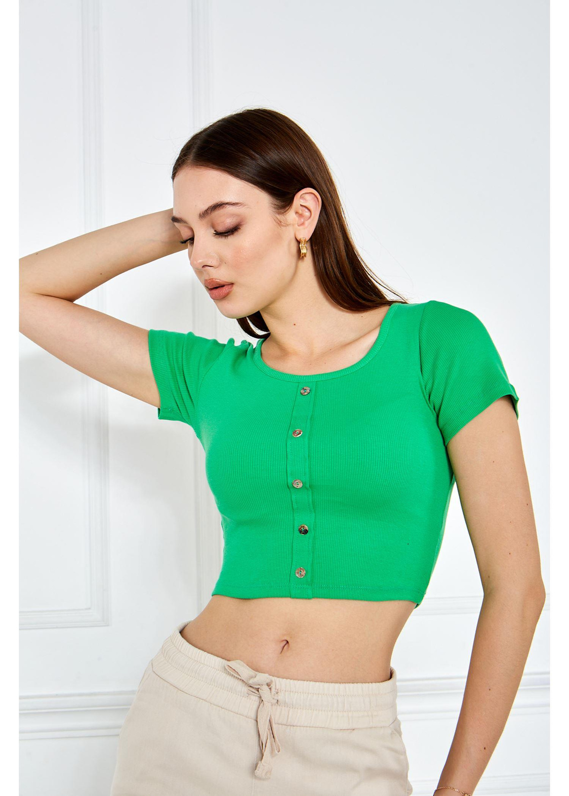 Önü Düğme Detaylı Crop Tshirt-Yeşil