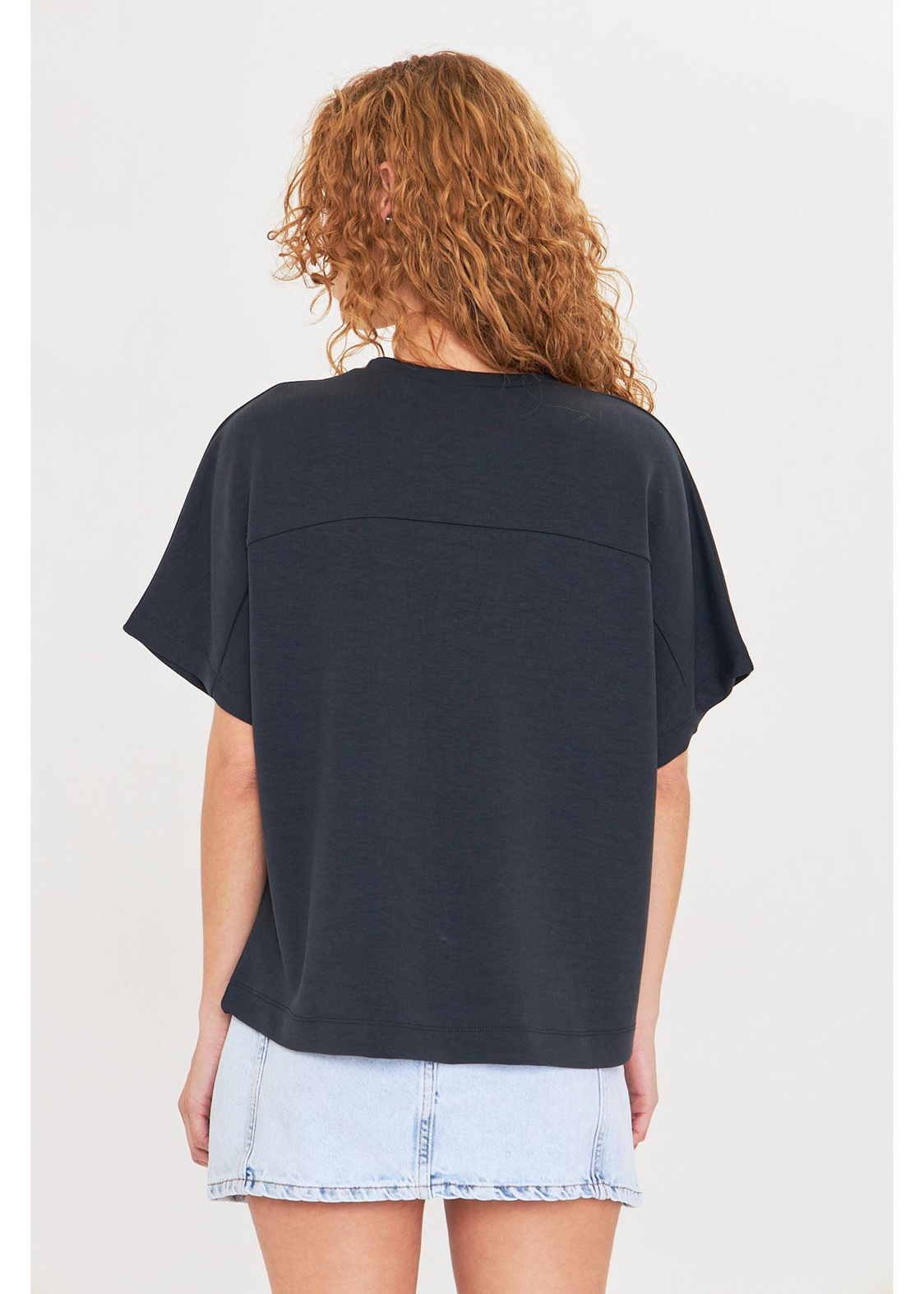 Önü Taşlı Kolsuz Dalgıç T-shirt