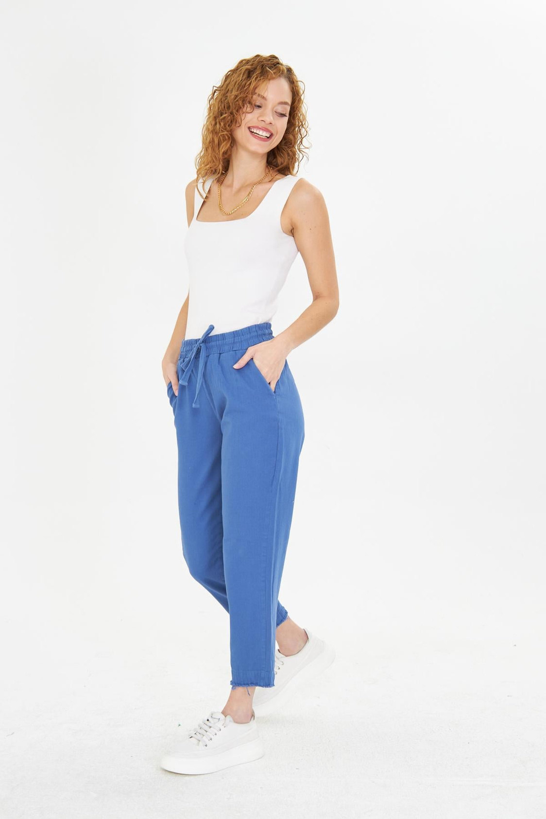 Paçası Püsküllü Pantolon