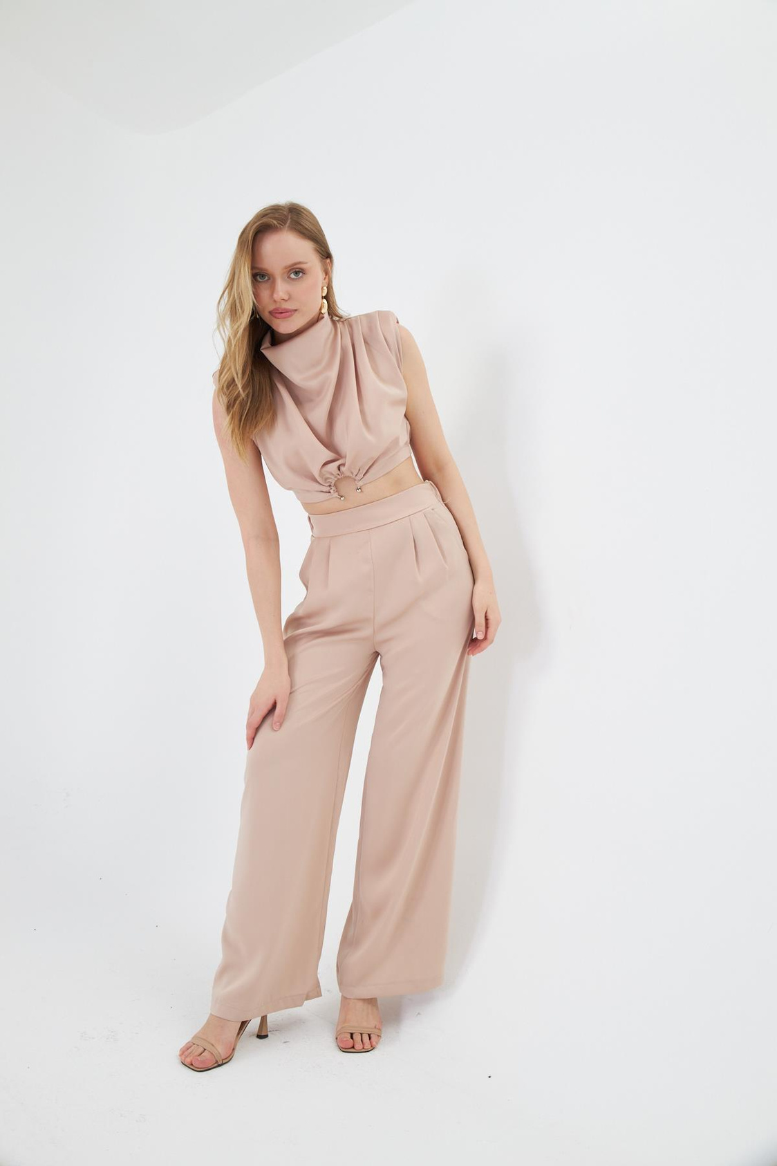 Pile Detaylı Saten Pantolon - Bej