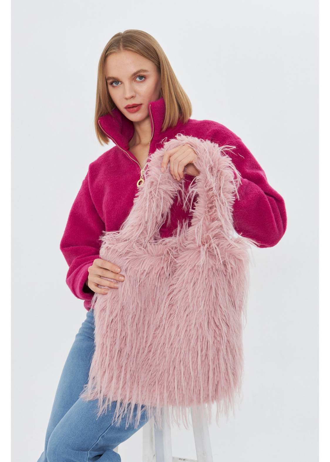 Saçaklı Peluş Çanta