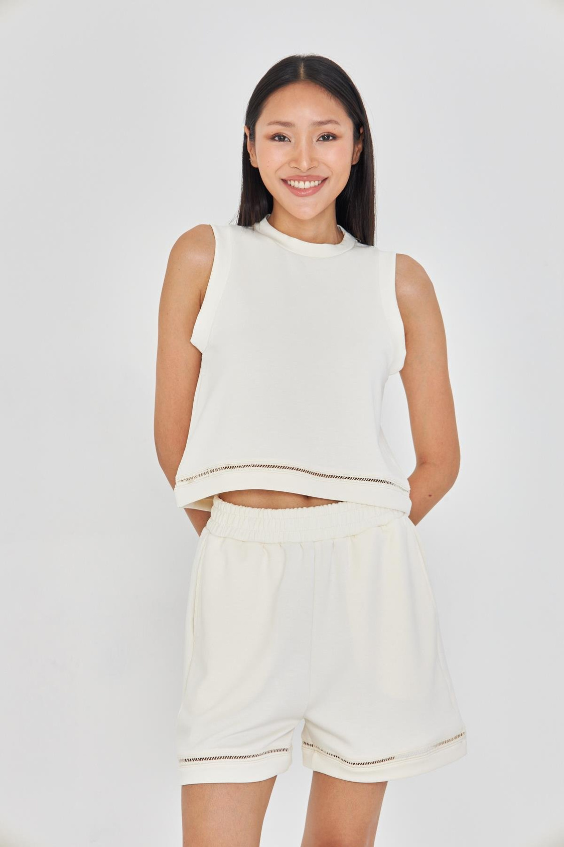 Şerit Detaylı Sıfır Kol Modal T-Shirt