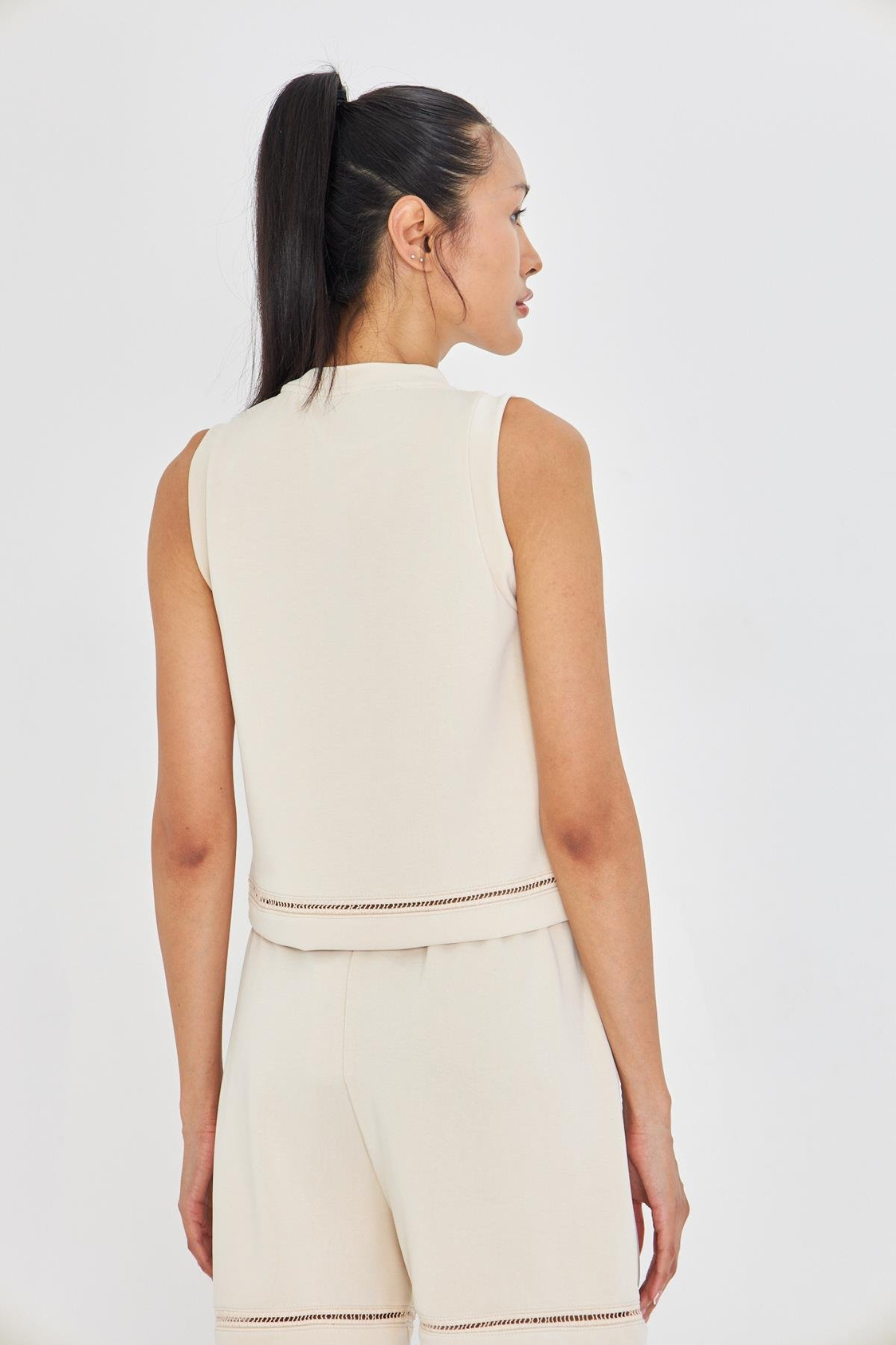 Şerit Detaylı Sıfır Kol Modal T-Shirt