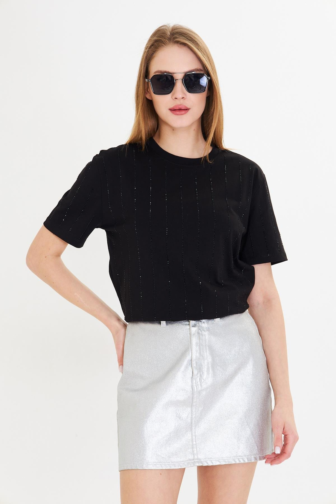 Sıra Taşlı Basic T-shirt