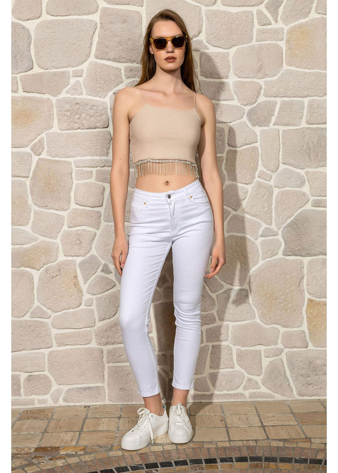 Taş Detaylı Crop Bluz-Bej