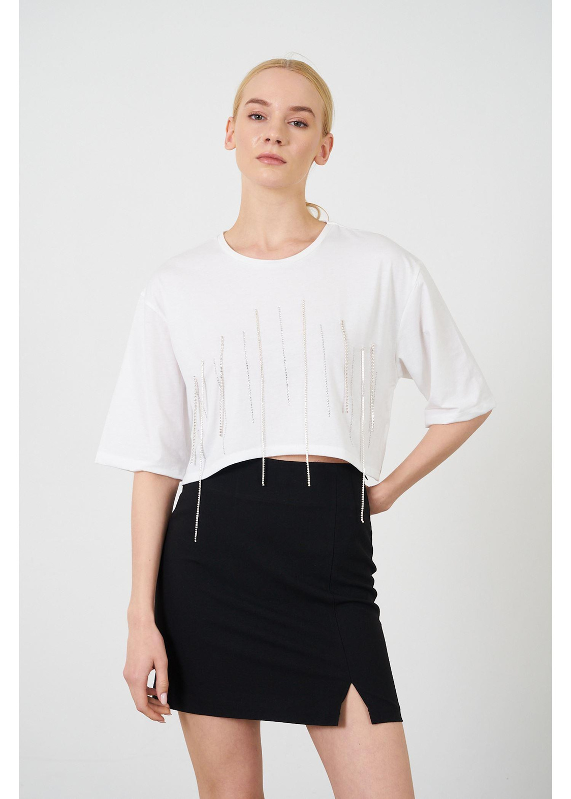 Taş Detaylı Crop T-shirt-Ekru