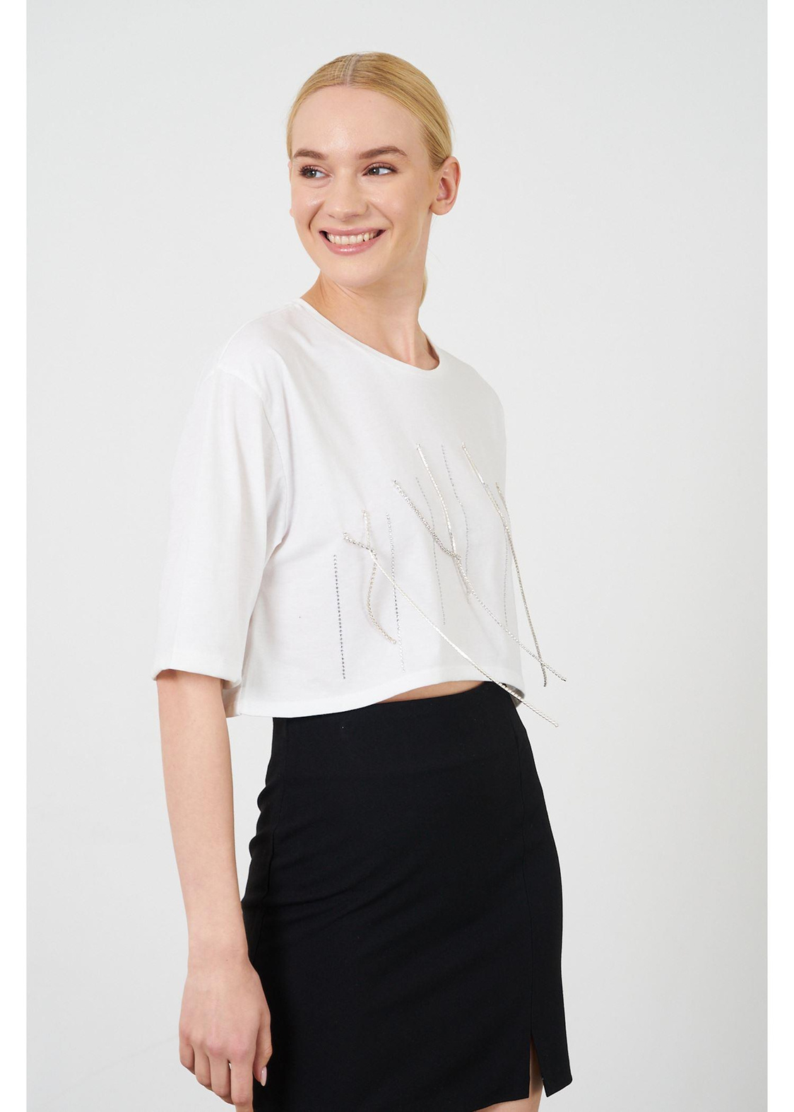 Taş Detaylı Crop T-shirt-Ekru