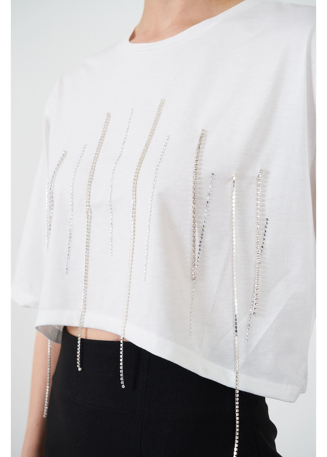 Taş Detaylı Crop T-shirt-Ekru