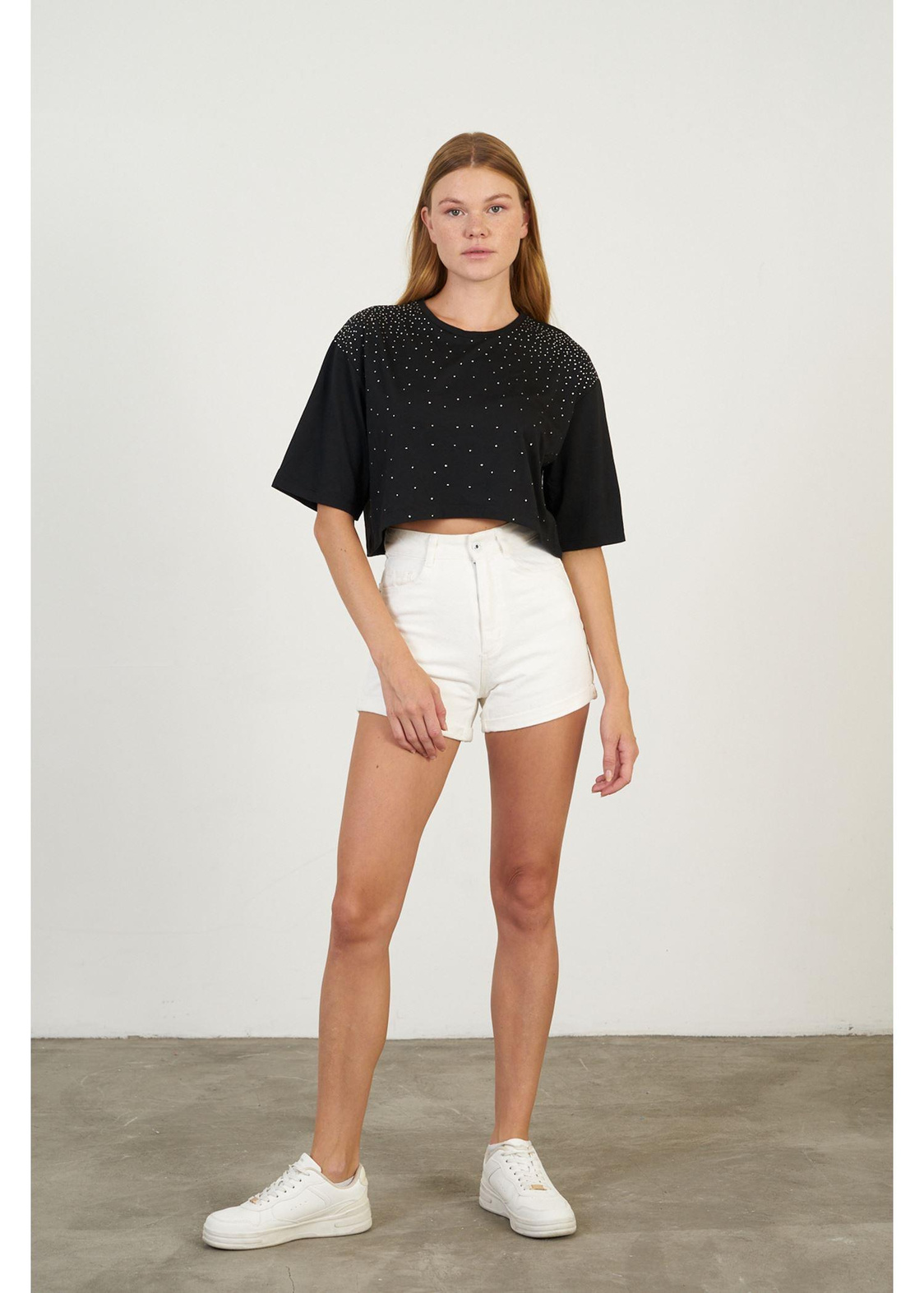 Taş İşlemeli Basic T-shirt-Siyah