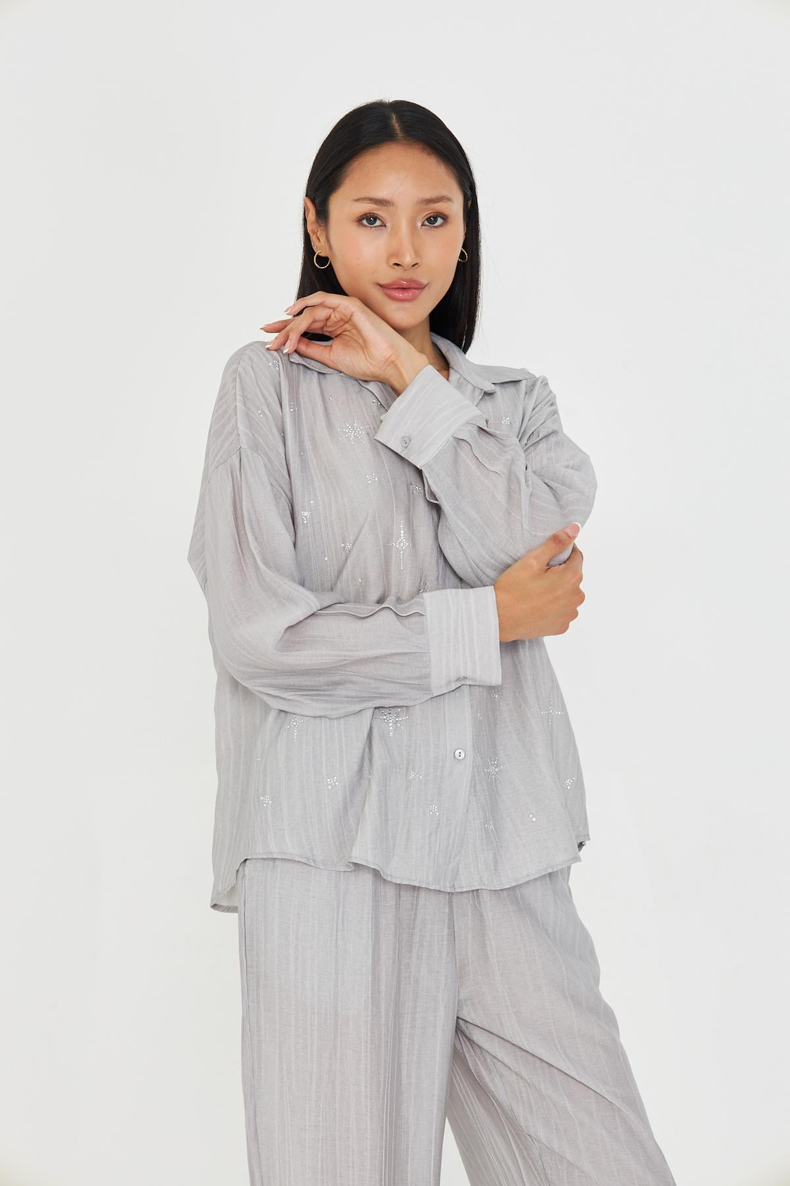 Taşlı Detaylı Çizgi Desen Rayon Gömlek
