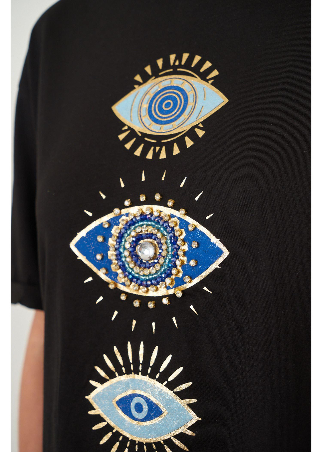 Taşlı Göz Baskılı T-shirt-Siyah