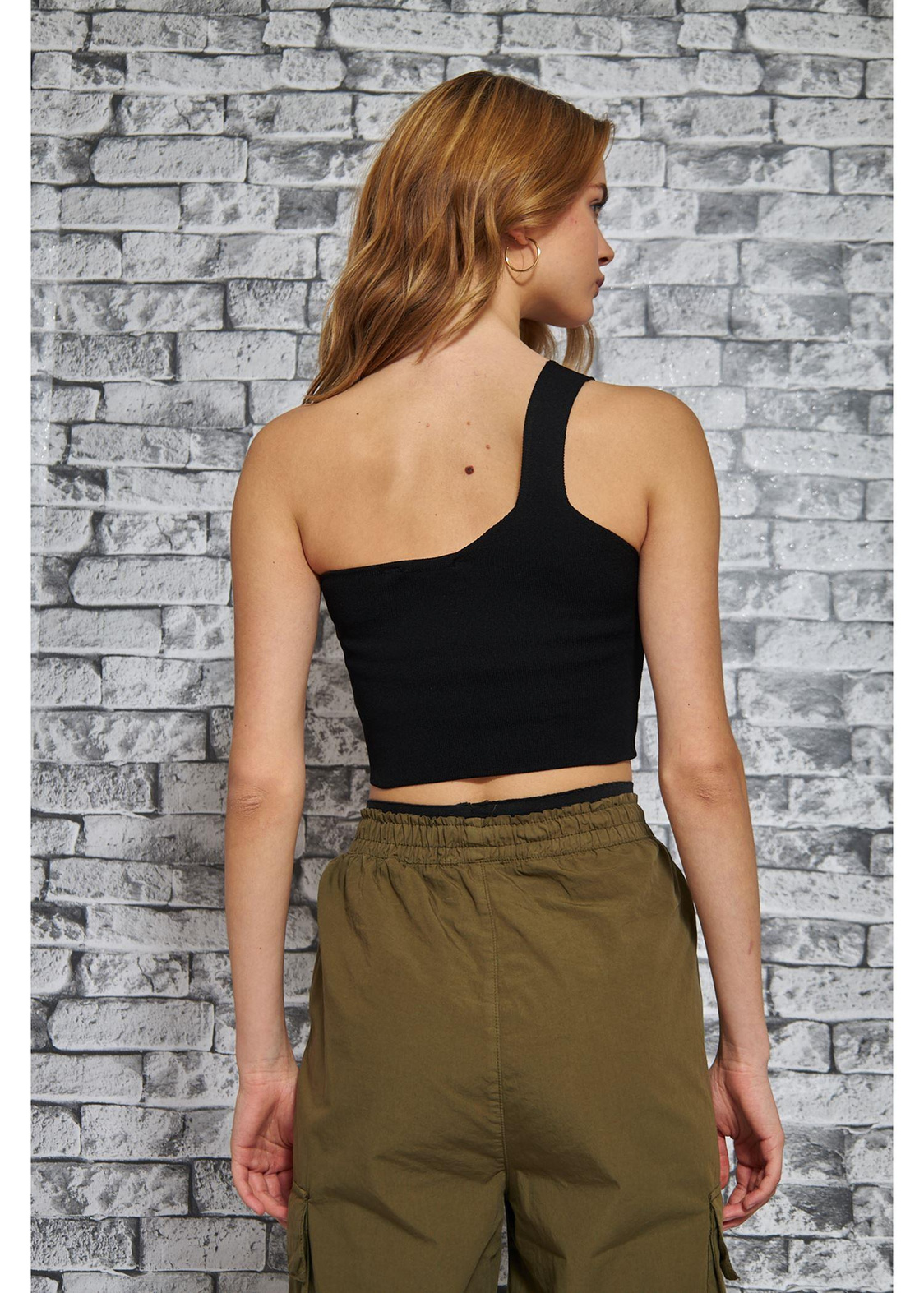 Tek Omuz Crop Top-Siyah