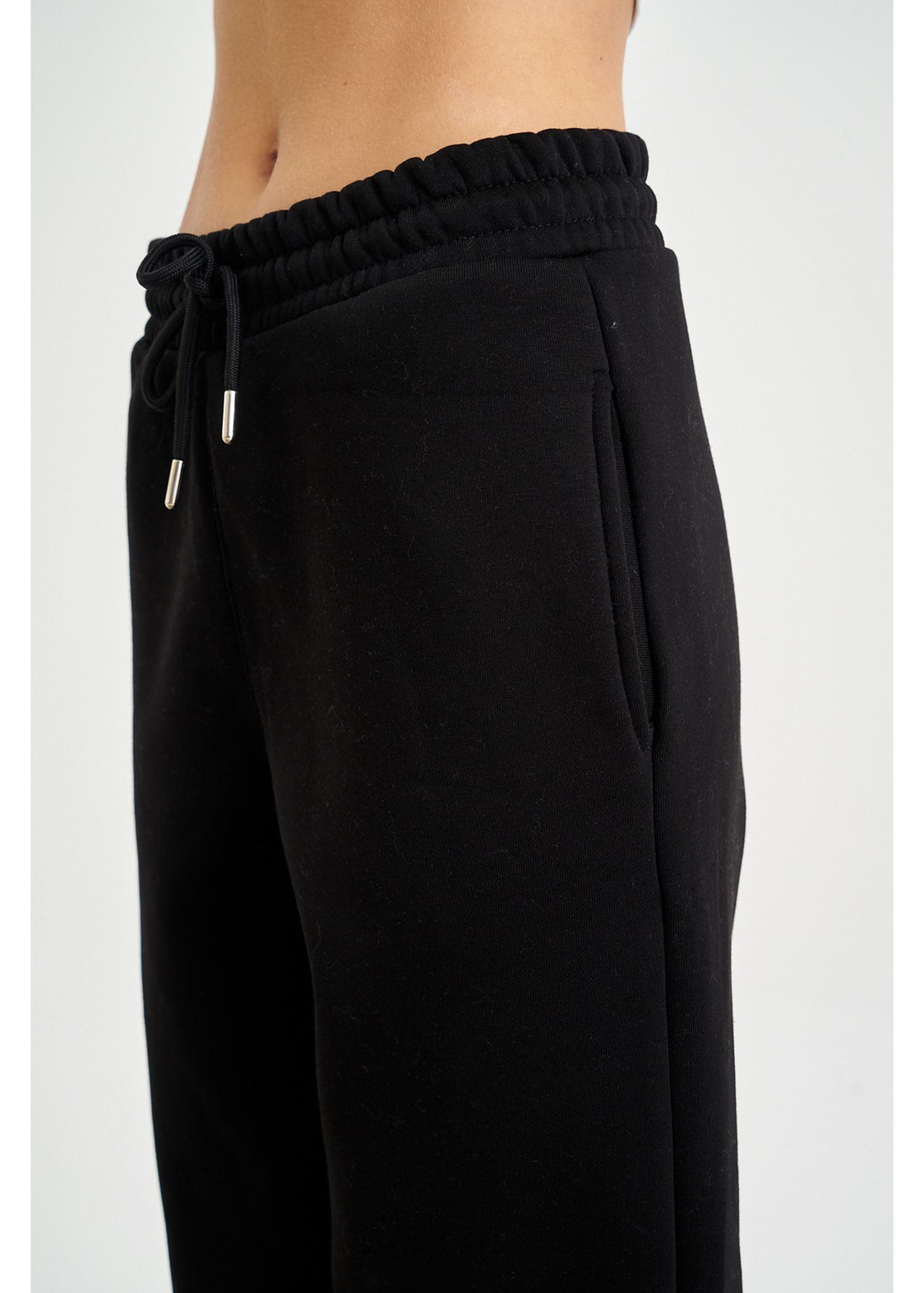 Üç İplik Jogger Pantolon-Siyah