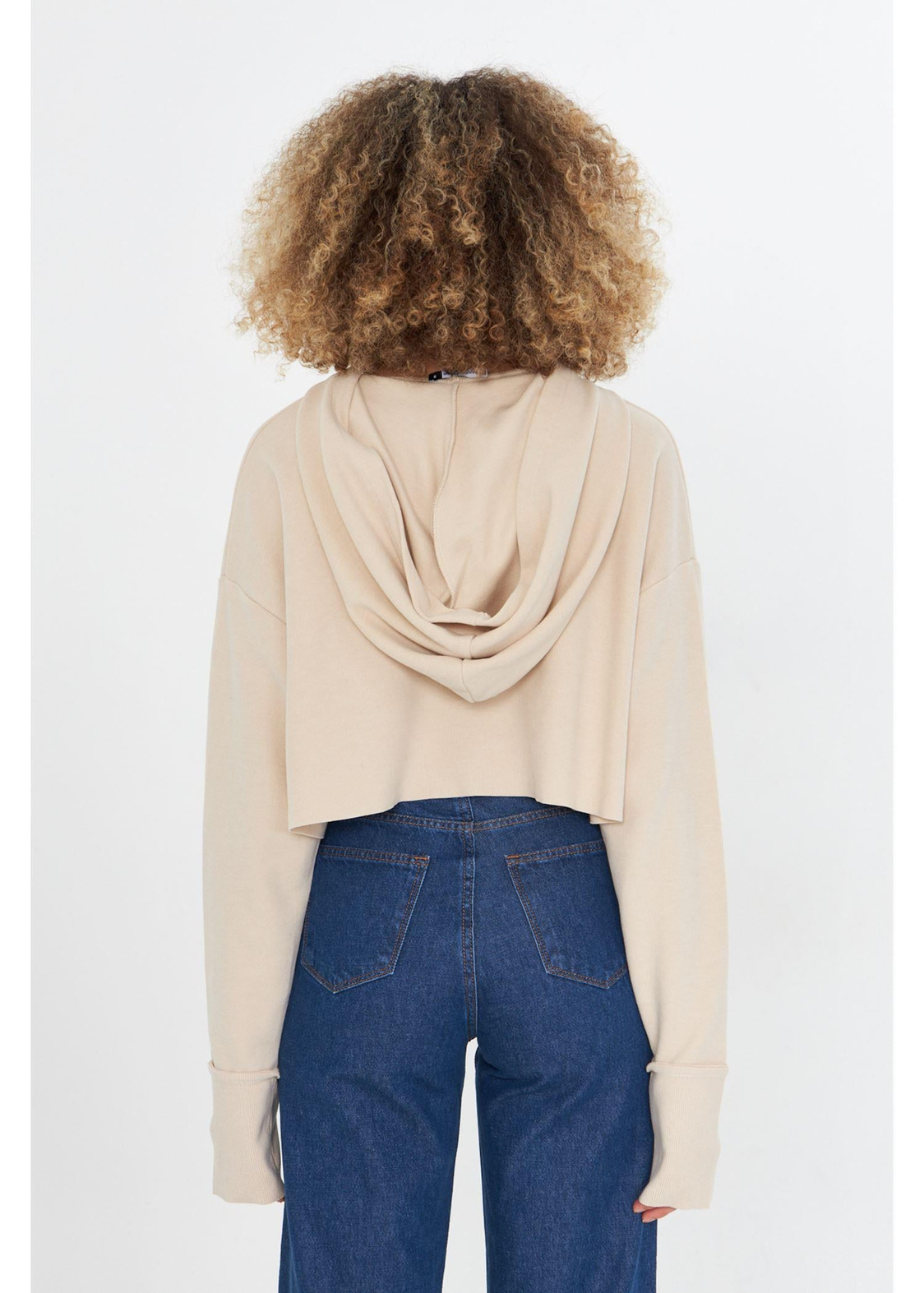 Uzun Kollu Kapüşonlu Sweatshirt