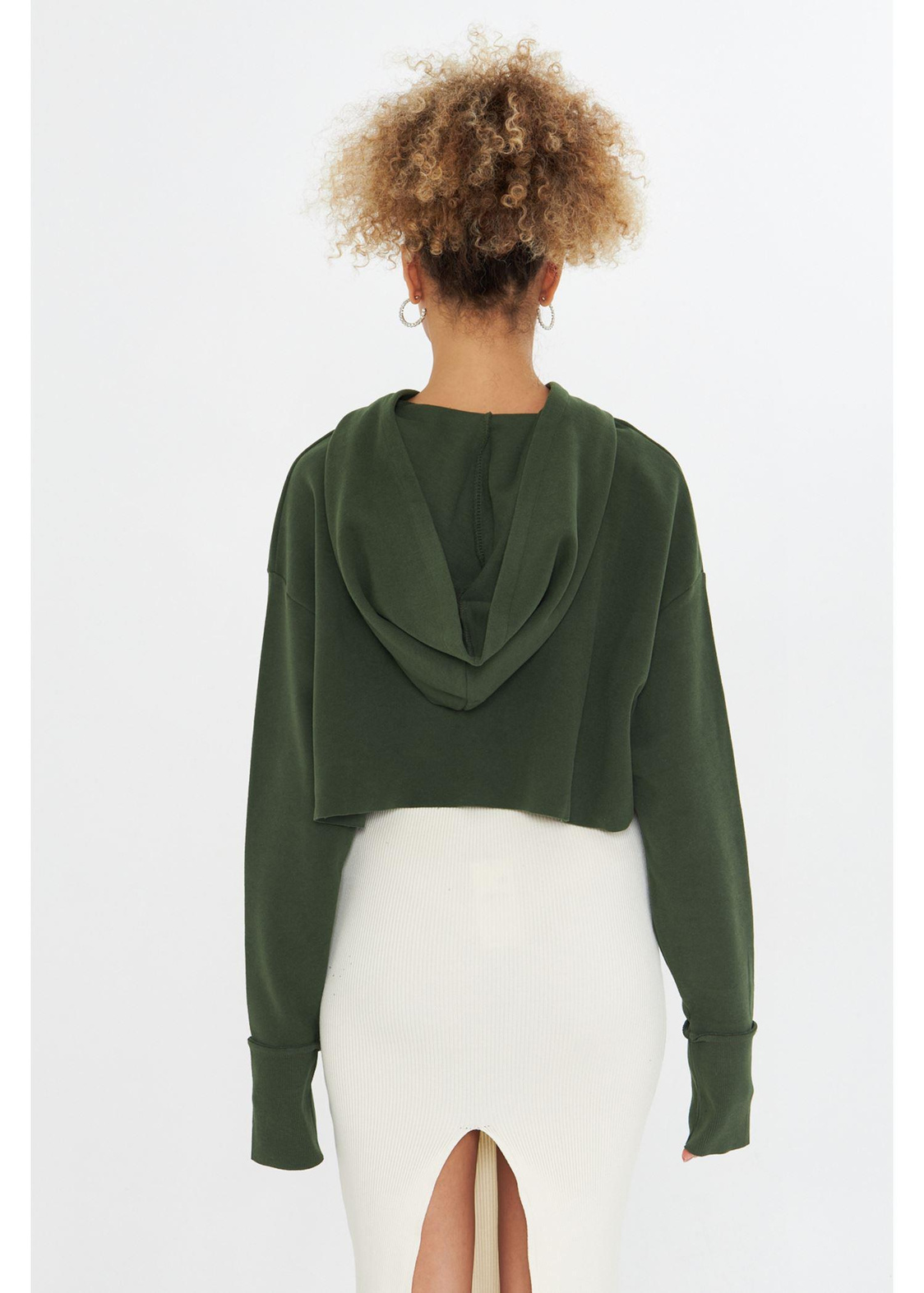 Uzun Kollu Kapüşonlu Sweatshirt